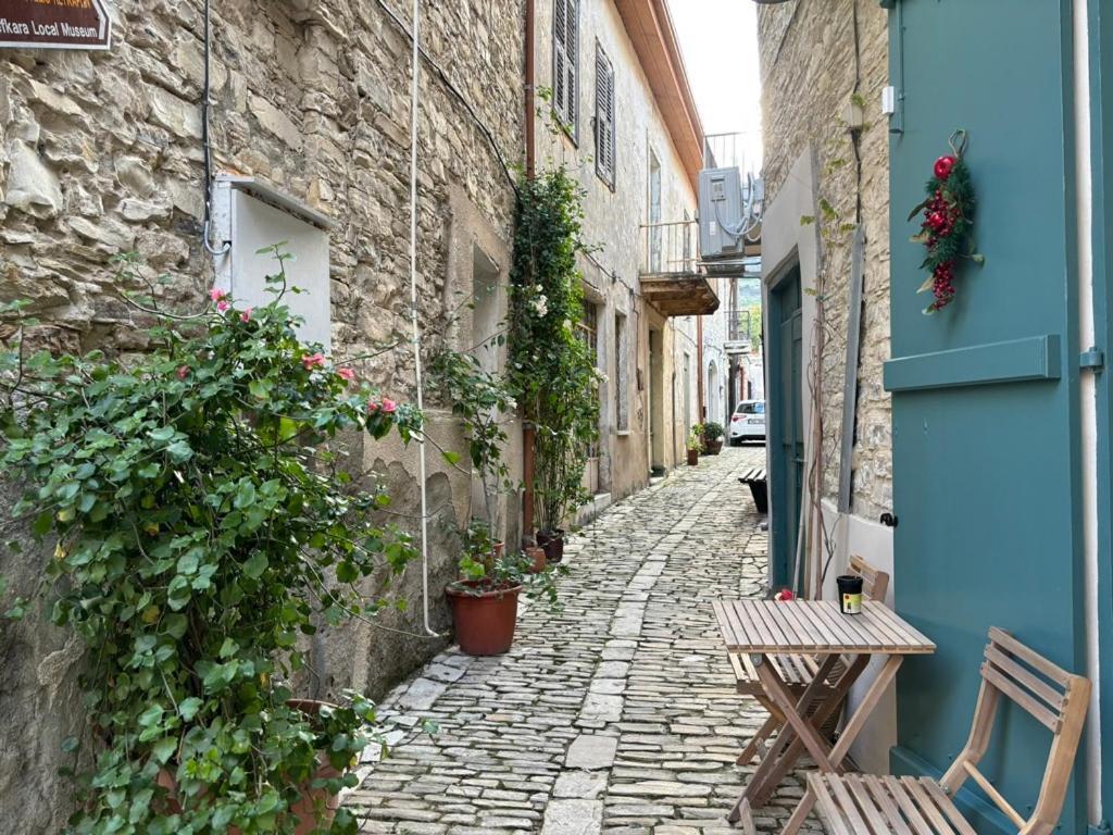 Apartament Modern 2br With Pool, Veranda & Garden In *
